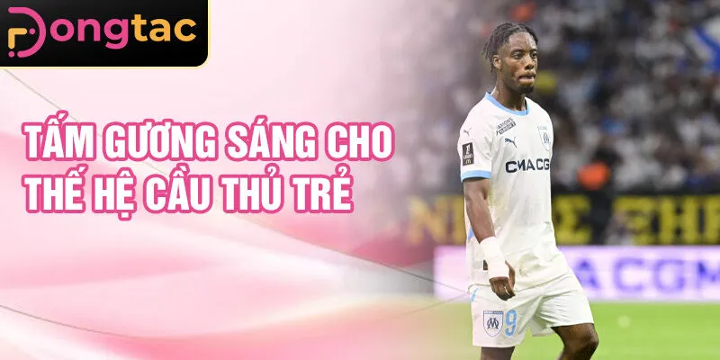 Tấm gương sáng cho thế hệ cầu thủ trẻ
